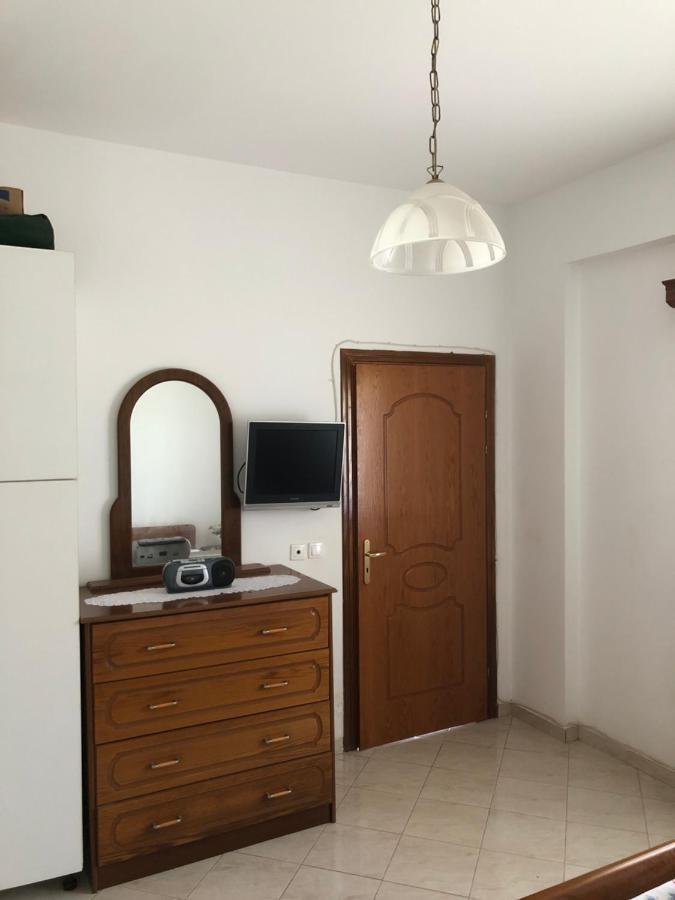 Vila La Tuna Appartement Ksamil Buitenkant foto