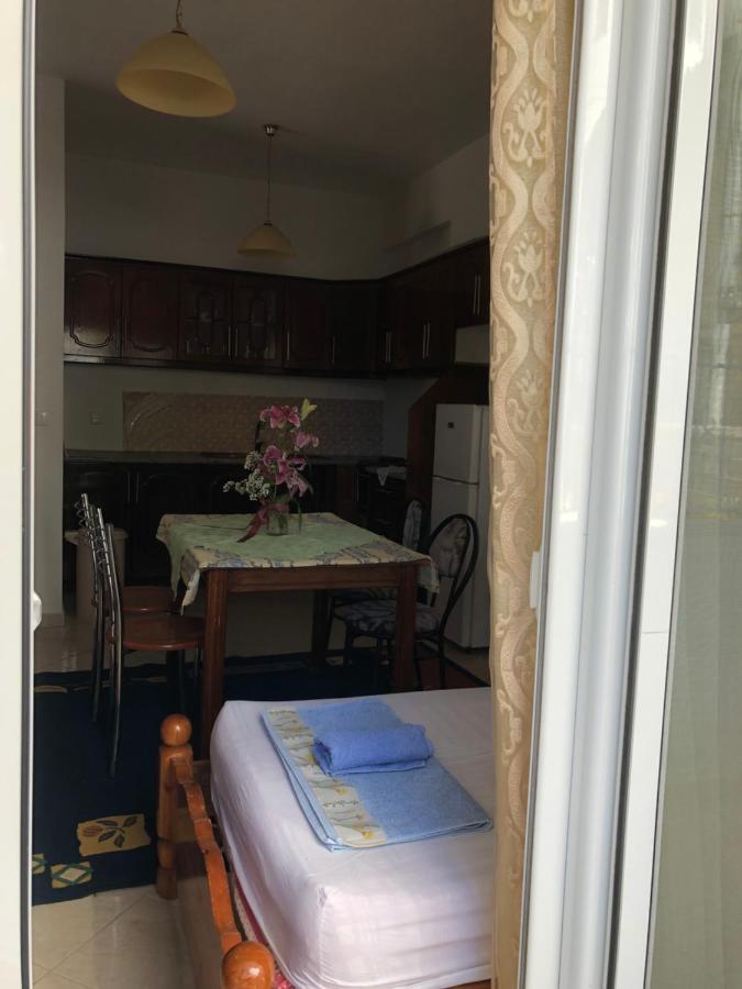 Vila La Tuna Appartement Ksamil Buitenkant foto